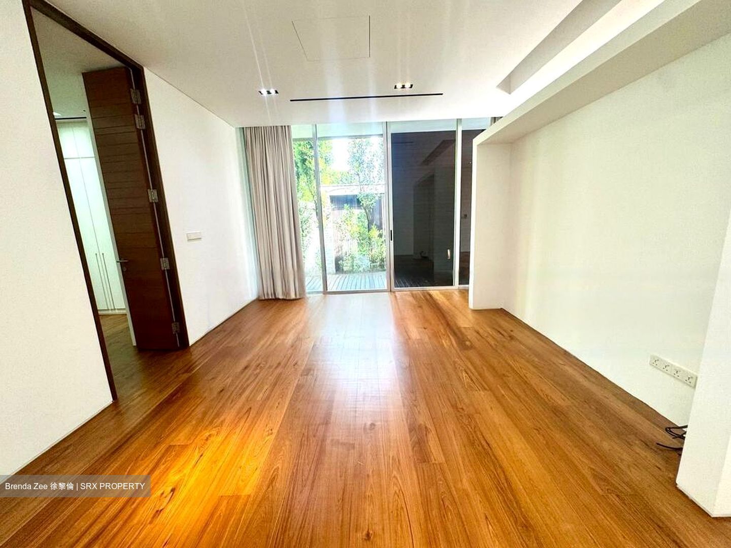 Swiss Club Park (D11), Detached #471441941